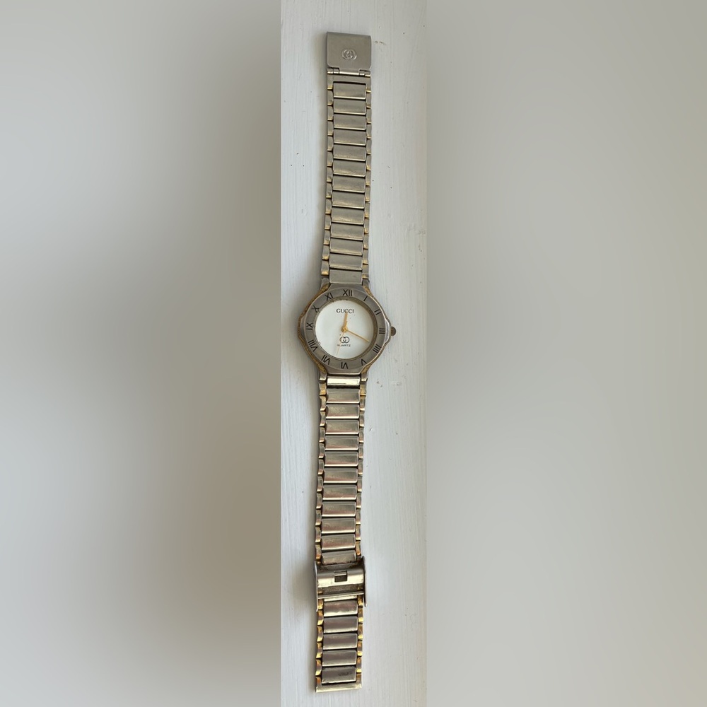 Authentic Gucci Vintage Roman Numeral Watch